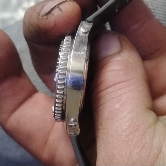 TechnoMarine Chronograph Divers Silver and Pink Watch - Picture 3 of 8